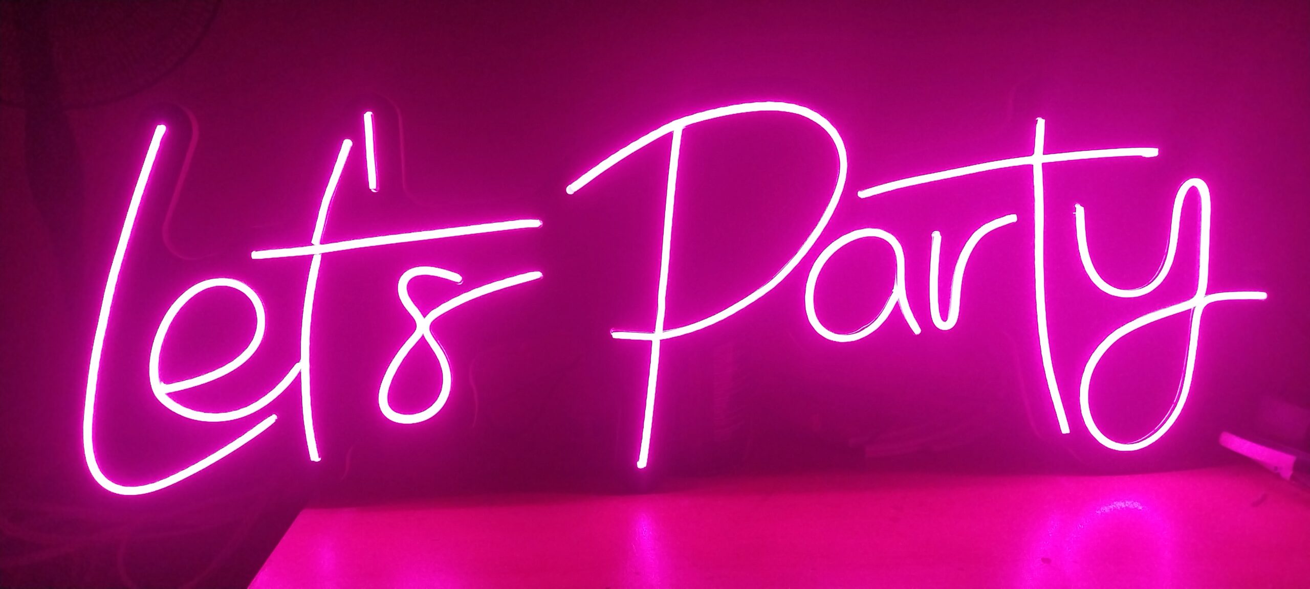 Let's Party - الصورة 3